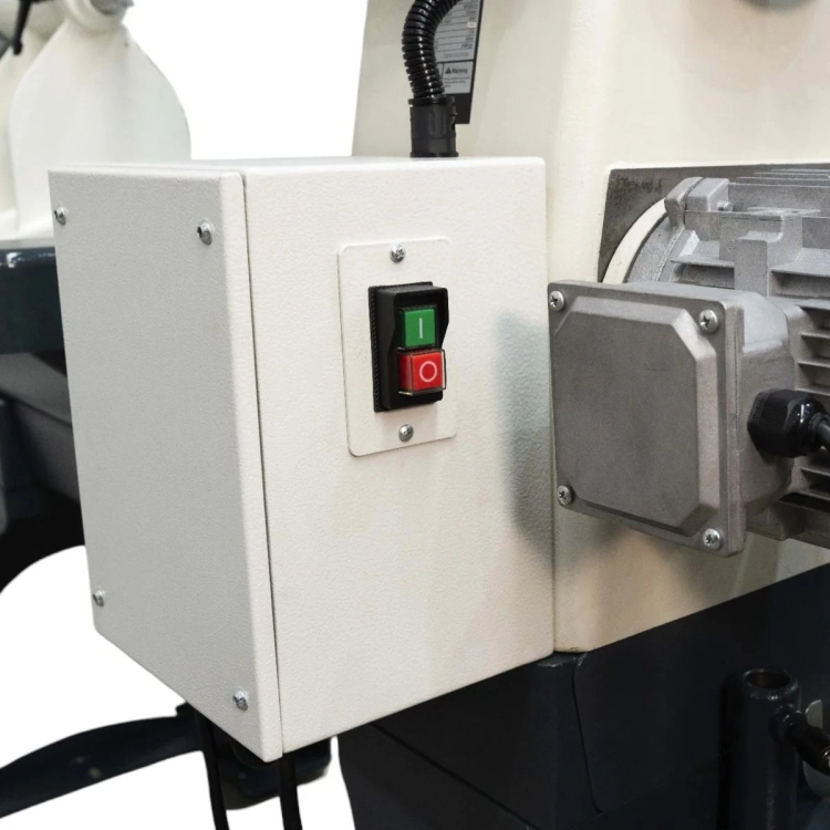 Tokarka-Woodfast-WL3040A-m.jpg